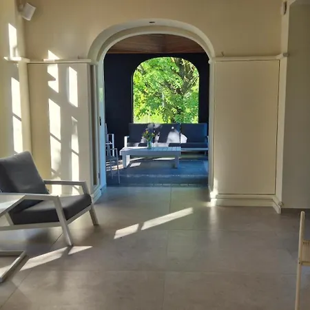 Favarge, Charm, Comfort, And A Large Garden * Braine-le-Comte