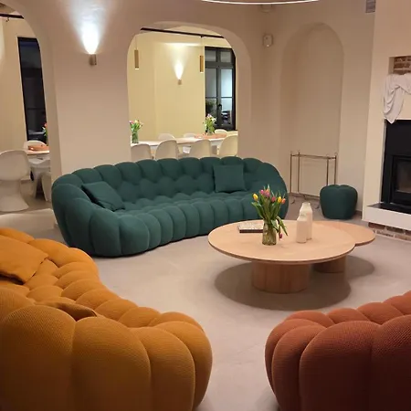 فيلة Favarge, Charm, Comfort, And A Large Garden *