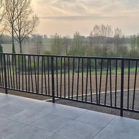 فيلة Favarge, Charm, Comfort, And A Large Garden Braine-le-Comte