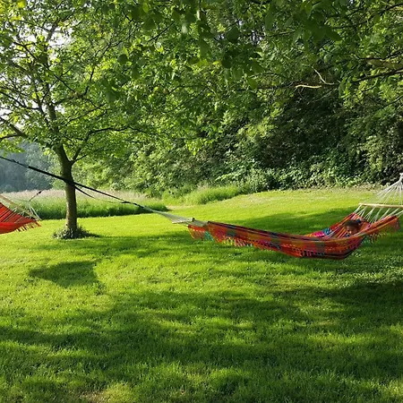 فيلة Favarge, Charm, Comfort, And A Large Garden *