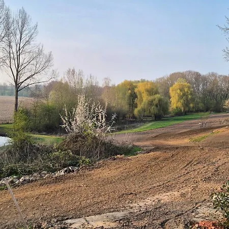 Favarge, Charm, Comfort, And A Large Garden Braine-le-Comte